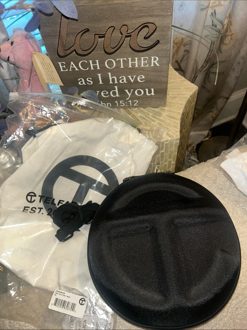Telfar Rare Carry case👀🥳🥳❌❌